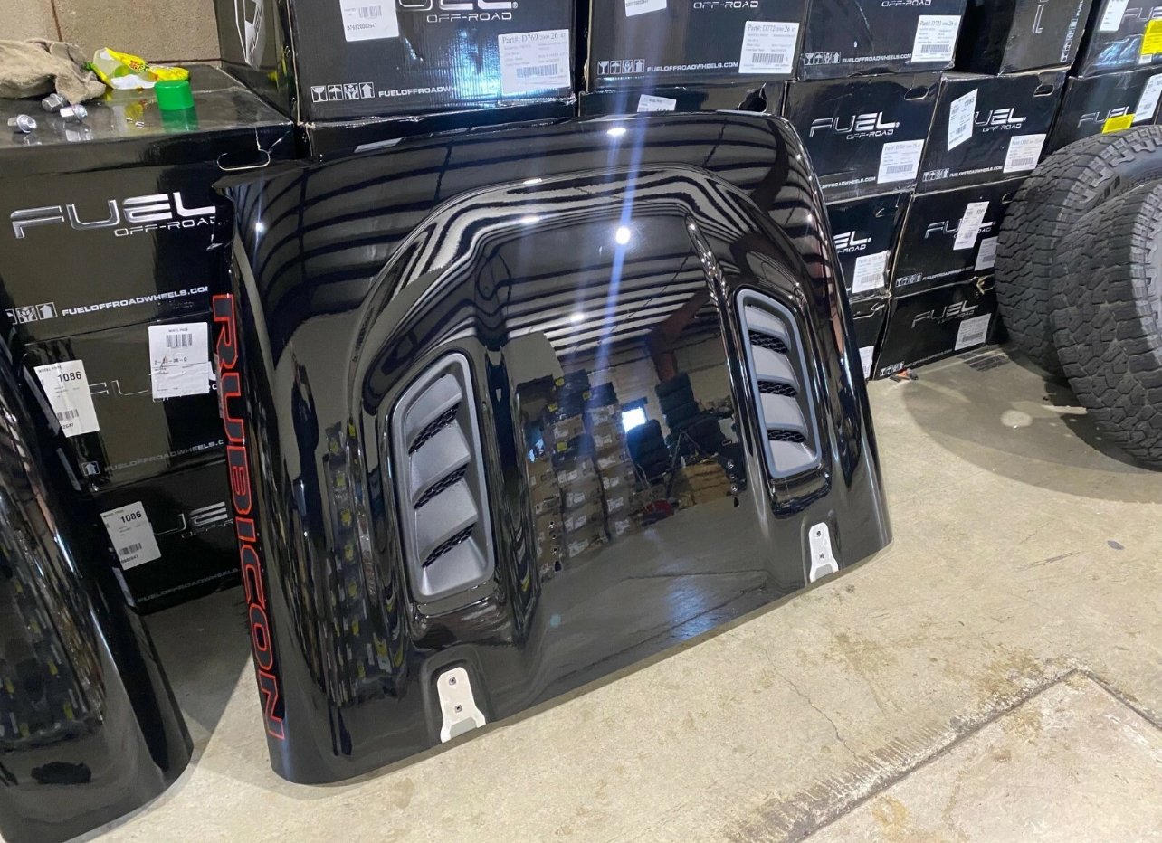 2018–2024 Jeep Wrangler JL / Gladiator JT Rubicon Hood – OEM-Style Take-Off - Image 3