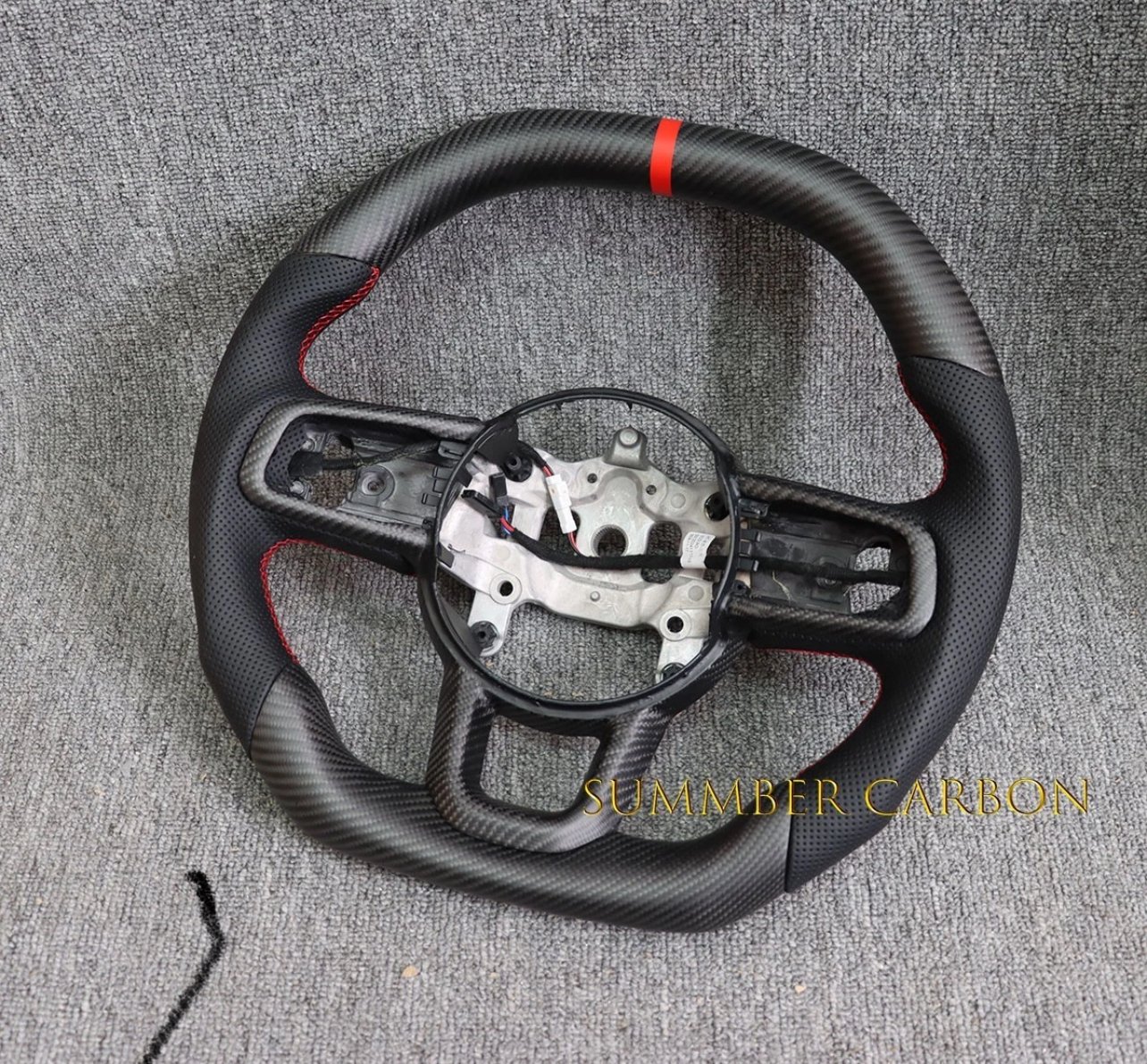 Real Matte Carbon Fiber Steering Wheel – Jeep Wrangler JL / Gladiator JT - Image 2